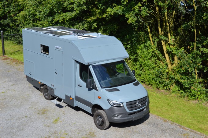 Mercedes allroad camper